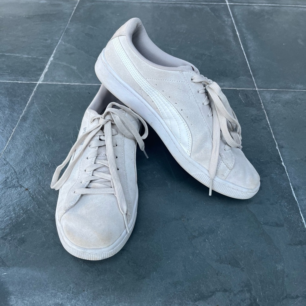 Puma Sneakers
